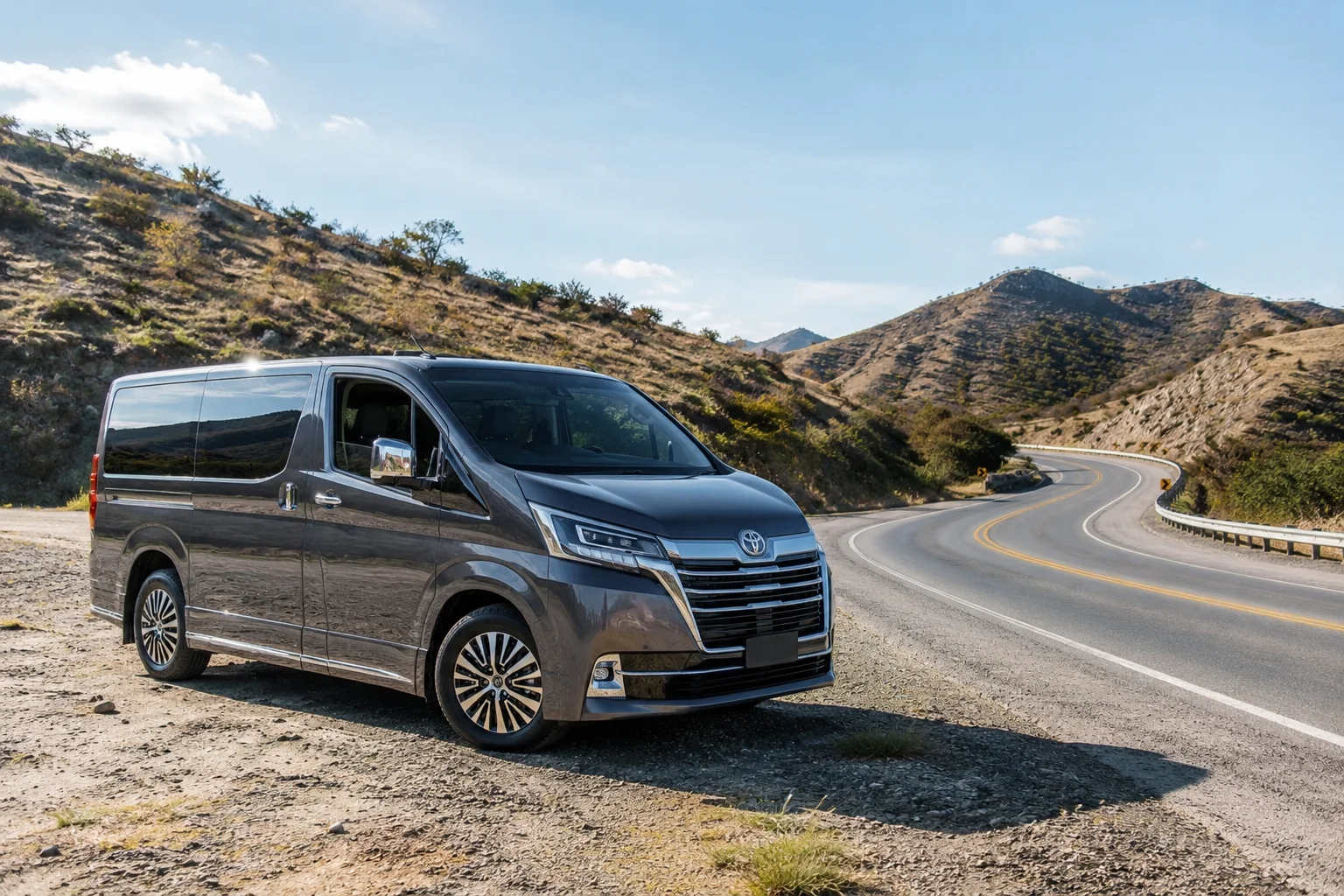 TOYOTA HIACE VX PREMIUM — imagen 1