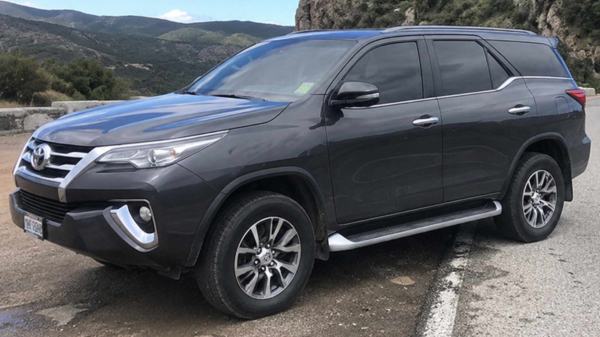 TOYOTA SW4 — imagen 2