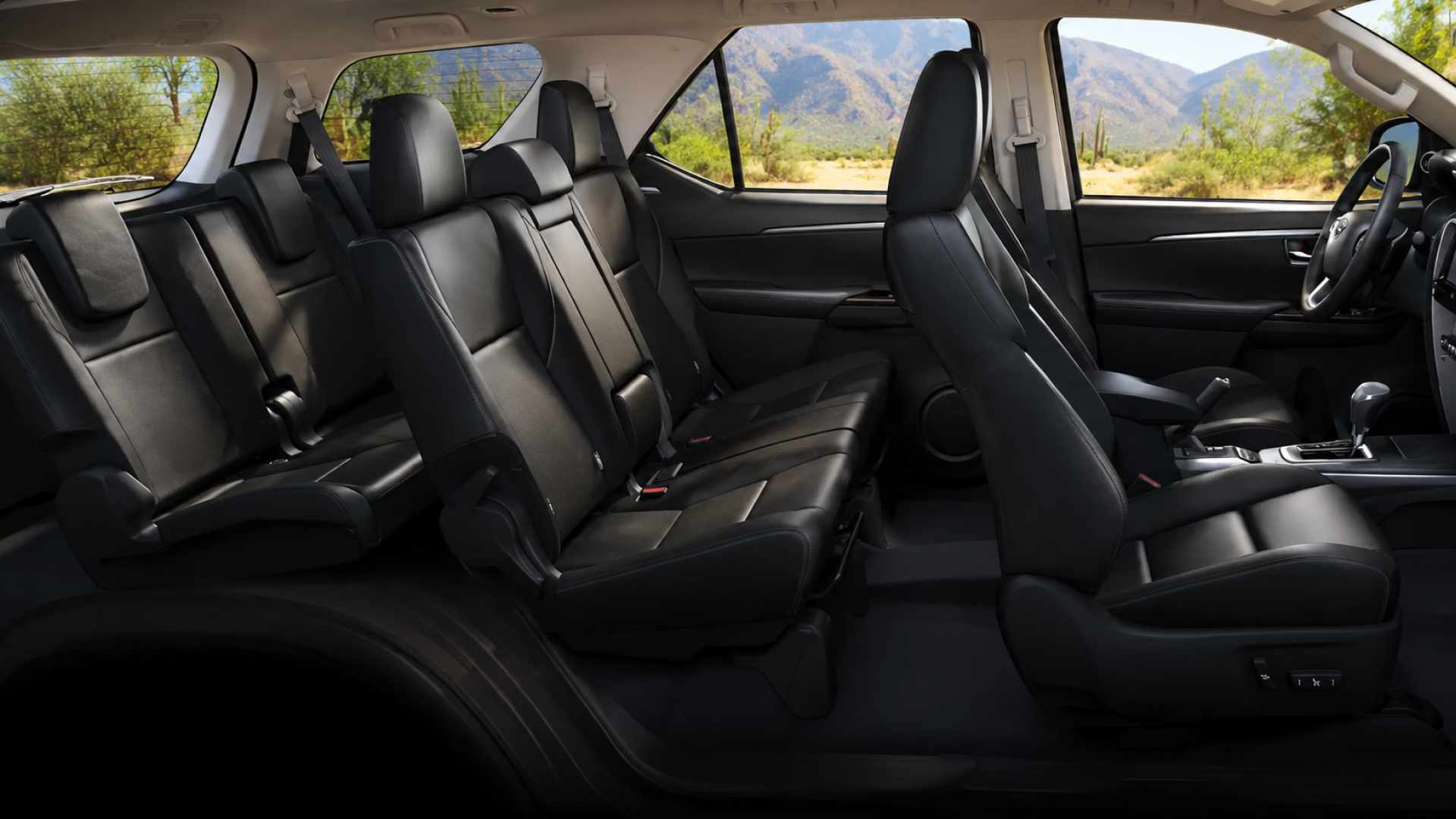 TOYOTA SW4 — imagen 3